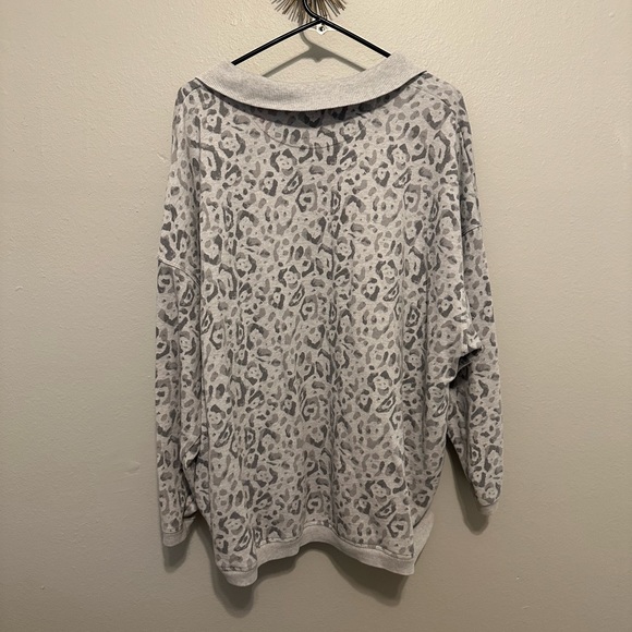 Aerie Sweatshirt - Picture 2 of 2